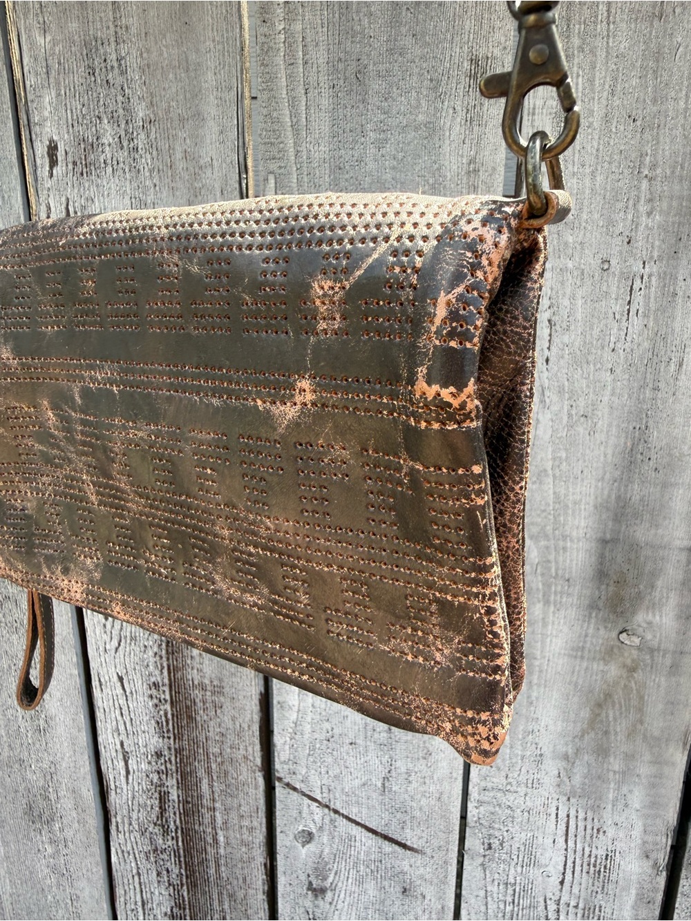 Bed Stu Distressed Gen Leather Bayshore Perforated Crossbody/Clutch RARE Grey - Picture 5 of 13